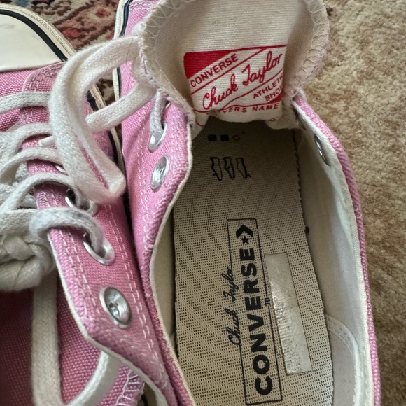 Pink converse chuck 70 shoes - Picture 2 of 6